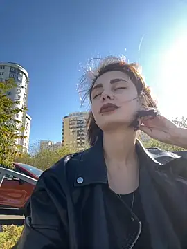 Snapshot of SandraCarter chatting on September 15, 2025, 6:13 am SandraCarter online show from September 15, 2025, 6:13 am