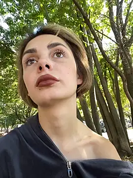 Snapshot of SandraCarter chatting on September 24, 2025, 11:24 am SandraCarter online show from September 24, 2025, 11:24 am