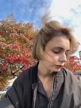 Snapshot of SandraCarter chatting on October 12, 2025, 7:07 am SandraCarter online show from October 12, 2025, 7:07 am