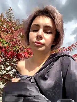 Snapshot of SandraCarter chatting on October 16, 2025, 11:00 am SandraCarter online show from October 16, 2025, 11:00 am