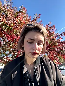 Snapshot of SandraCarter chatting on October 17, 2025, 7:11 am SandraCarter online show from October 17, 2025, 7:11 am