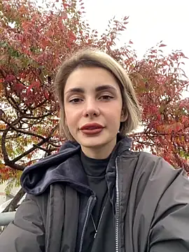 Snapshot of SandraCarter chatting on October 19, 2025, 7:09 am SandraCarter online show from October 19, 2025, 7:09 am