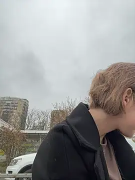 Snapshot of SandraCarter chatting on November 14, 2025, 7:07 am SandraCarter online show from November 14, 2025, 7:07 am