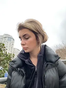 Snapshot of SandraCarter chatting on November 16, 2025, 7:03 am SandraCarter online show from November 16, 2025, 7:03 am