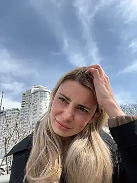 SandraCarter online show from March 19, 2026, 8:07 am