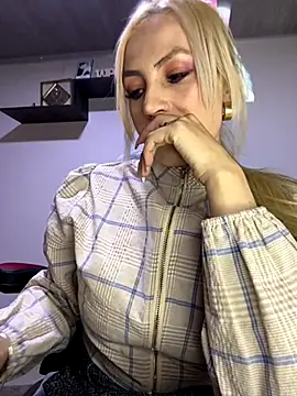 alicev kitty online show from September 25, 2025, 12:42 pm