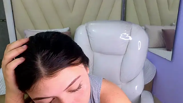 Sexy paradise18  online show from March 12, 2025, 10:05 am