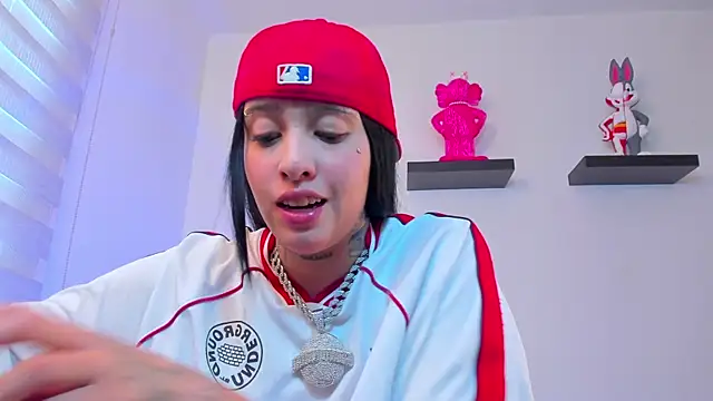 Gangster Girl online show from December 24, 2024, 1:50 pm