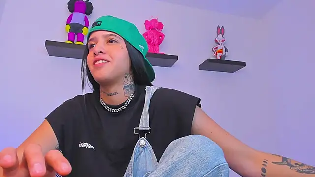 Gangster Girl online show from March 8, 2025, 2:34 am