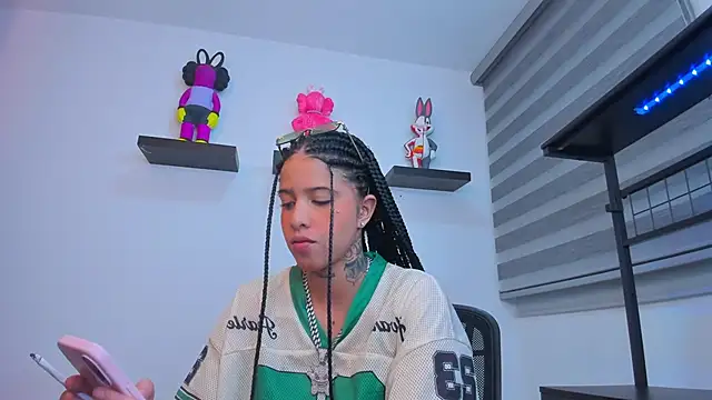 Gangster Girl online show from September 24, 2025, 12:36 am