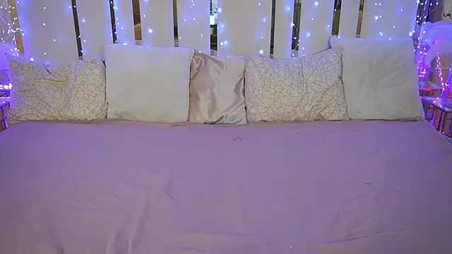 Daisy Delight online show from February 22, 2025, 4:18 am