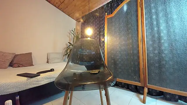 EmiGomez  online show from January 12, 2025, 10:43 pm