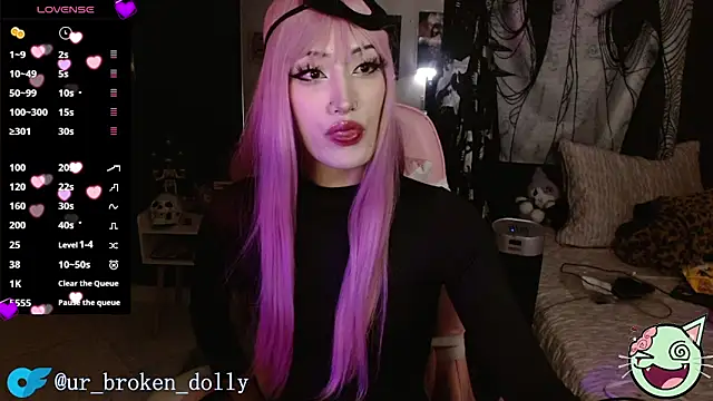 Effy Corpse online show from March 13, 2026, 1:01 am