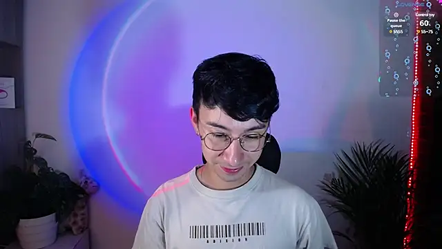 Snapshot of cameron_cum chatting on February 5, 2025, 9:57 am cameron cum online show from February 5, 2025, 9:57 am