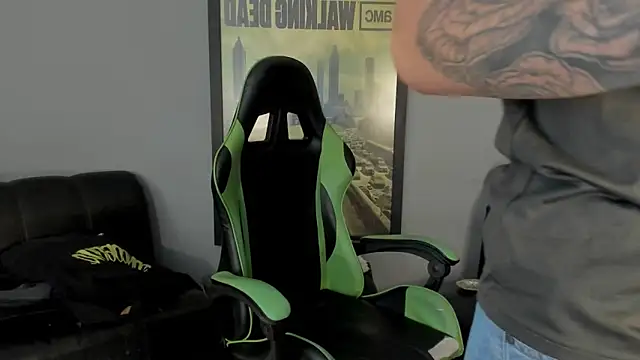 Snapshot of jamesinked_ chatting on February 10, 2025, 4:36 pm jamesinked online show from February 10, 2025, 4:36 pm