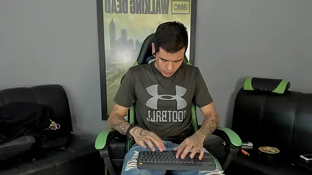 Snapshot of jamesinked_ chatting on February 12, 2025, 3:49 pm jamesinked online show from February 12, 2025, 3:49 pm