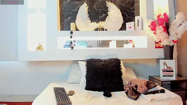 Cinthya mjs online show from September 15, 2025, 12:16 pm