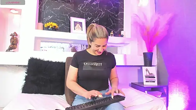 Cinthya mjs online show from February 19, 2026, 12:12 pm