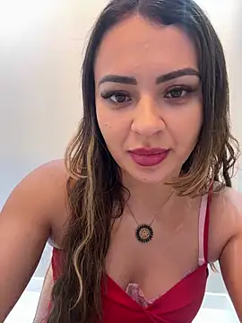 Snapshot of carol_amorim chatting on December 23, 2024, 10:23 pm carol amorim online show from December 23, 2024, 10:23 pm