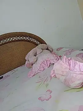 Snapshot of Milfvalesk chatting on January 6, 2025, 8:50 pm Milfvalesk online show from January 6, 2025, 8:50 pm