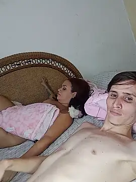 Snapshot of Milfvalesk chatting on February 1, 2025, 8:50 am Milfvalesk online show from February 1, 2025, 8:50 am