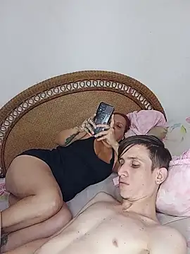 Snapshot of Milfvalesk chatting on February 28, 2025, 6:20 pm Milfvalesk online show from February 28, 2025, 6:20 pm