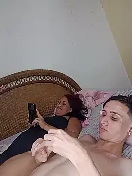 Snapshot of Milfvalesk chatting on March 8, 2025, 6:21 am Milfvalesk online show from March 8, 2025, 6:21 am