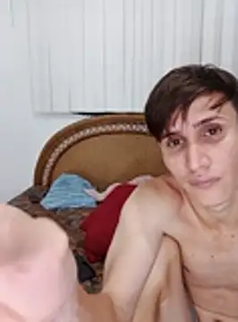 Snapshot of Milfvalesk chatting on October 27, 2025, 10:19 am Milfvalesk online show from October 27, 2025, 10:19 am