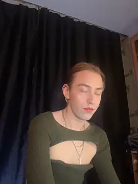 Snapshot of Avril_Pearly_ chatting on February 5, 2025, 7:53 pm Avril Pearly online show from February 5, 2025, 7:53 pm