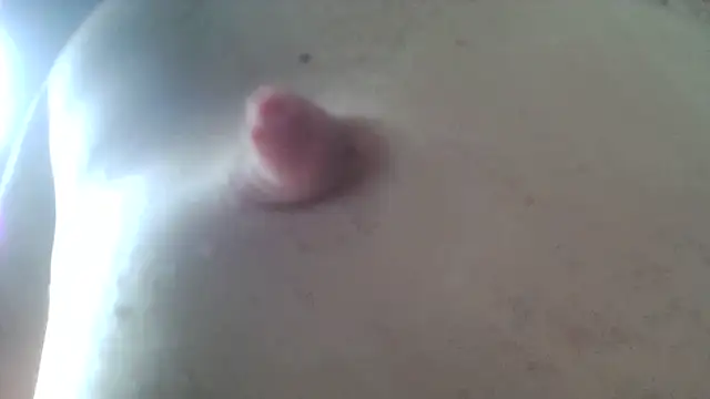 Snapshot of Toy-Daddy chatting on April 19, 2026, 5:34 pm Toy-Daddy online show from April 19, 2026, 5:34 pm