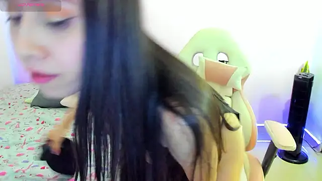 Snapshot of sophie_pazz chatting on December 6, 2024, 1:40 am sophie pazz online show from December 6, 2024, 1:40 am