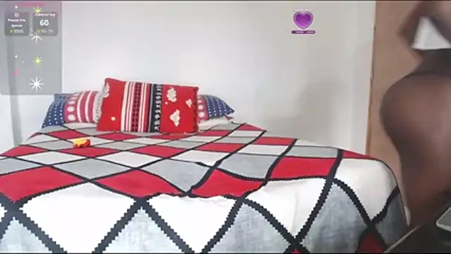 Snapshot of sexy_black31 chatting on February 4, 2026, 12:44 pm sexy black31 online show from February 4, 2026, 12:44 pm