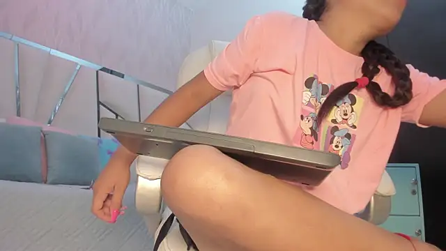 Victoriaa millers online show from July 20, 2026, 12:51 pm