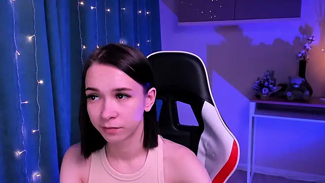 Snapshot of LilithStrangfor chatting on December 23, 2024, 11:28 pm LilithStrangfor online show from December 23, 2024, 11:28 pm