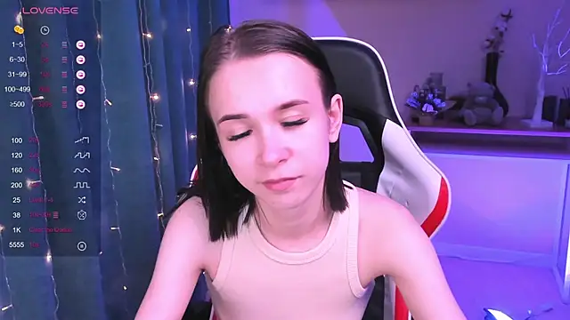 Snapshot of LilithStrangfor chatting on December 25, 2024, 3:29 am LilithStrangfor online show from December 25, 2024, 3:29 am