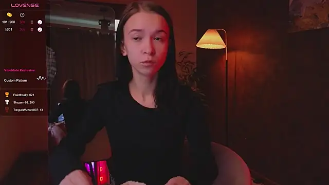 Snapshot of LilithStrangfor chatting on September 12, 2025, 5:40 am LilithStrangfor online show from September 12, 2025, 5:40 am