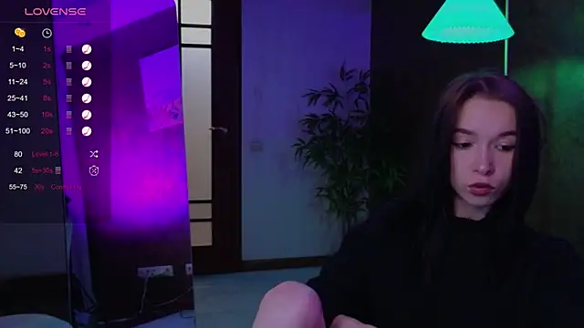 Snapshot of LilithStrangfor chatting on September 29, 2025, 1:33 am LilithStrangfor online show from September 29, 2025, 1:33 am