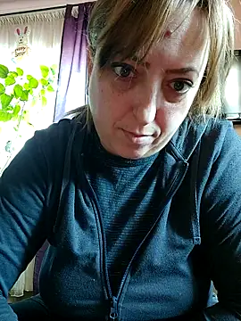 larylary6969 online show from February 9, 2025, 2:18 pm