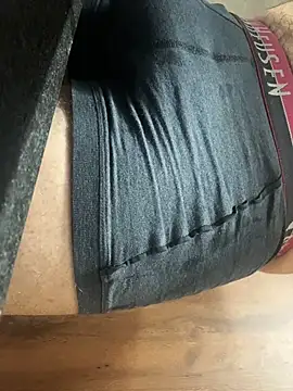 versatile guy01 online show from March 25, 2026, 3:34 am