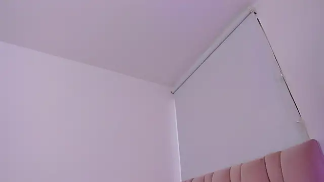 Snapshot of ZarianaEvanz chatting on April 29, 2026, 10:27 pm ZarianaEvanz online show from April 29, 2026, 10:27 pm