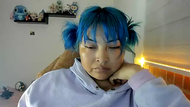 Shaddycute  online show from November 26, 2025, 11:06 pm