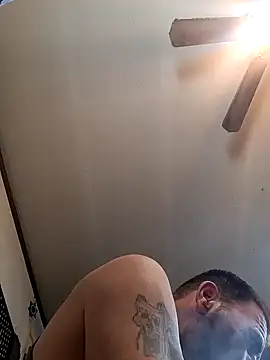 gettinit2wice online show from January 4, 2025, 11:38 pm