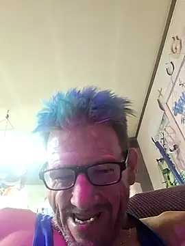 gettinit2wice online show from October 11, 2025, 1:31 pm