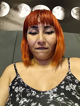 florecita9 online show from October 22, 2025, 4:40 pm