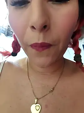 Snapshot of florecita9 chatting on April 30, 2026, 6:14 pm florecita9 online show from April 30, 2026, 6:14 pm