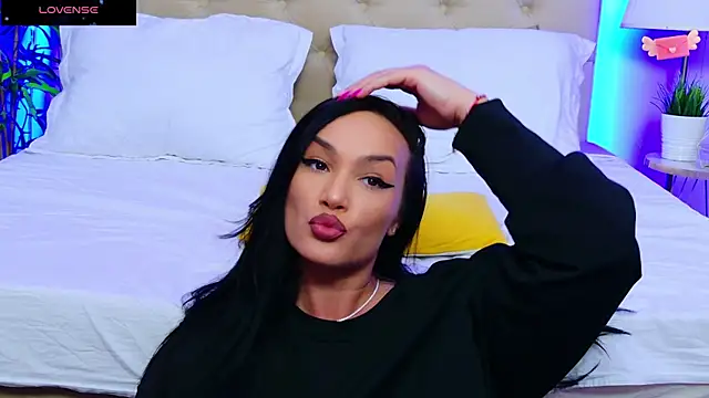 Snapshot of DaliyaArabian chatting on March 18, 2025, 3:53 pm DaliyaArabian online show from March 18, 2025, 3:53 pm