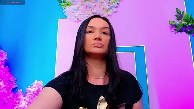 Snapshot of DaliyaArabian chatting on May 8, 2026, 12:32 pm DaliyaArabian online show from May 8, 2026, 12:32 pm