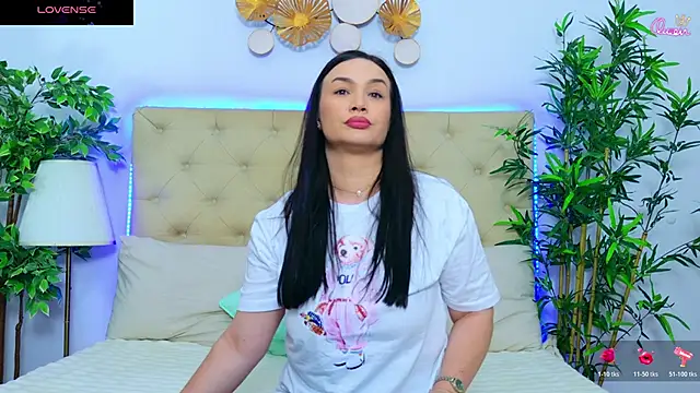 Snapshot of DaliyaArabian chatting on May 15, 2026, 12:12 pm DaliyaArabian online show from May 15, 2026, 12:12 pm