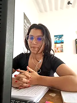 HannaKlein online show from February 5, 2025, 7:53 pm