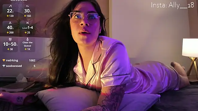 Snapshot of Ally_addams chatting on February 11, 2025, 9:31 am Ally addams online show from February 11, 2025, 9:31 am